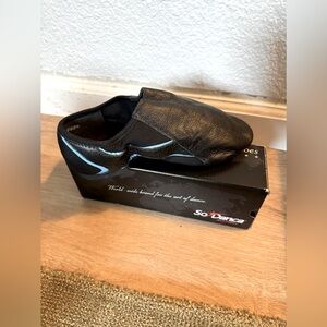 Danica Jazz Shoes Size 8/8.5